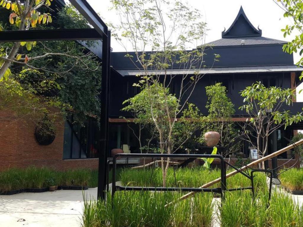Silp-Pa Phra Nakhon Si Ayutthaya Hotel Exterior foto