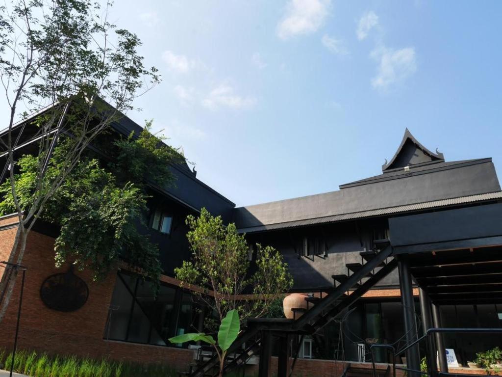 Silp-Pa Phra Nakhon Si Ayutthaya Hotel Exterior foto