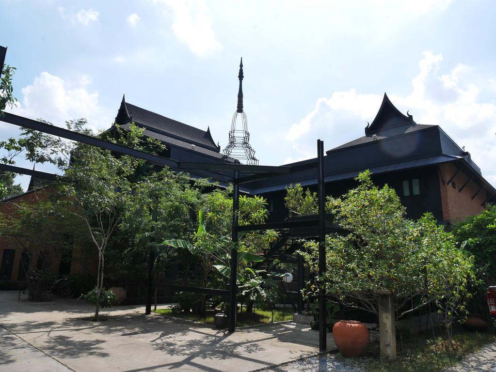 Silp-Pa Phra Nakhon Si Ayutthaya Hotel Exterior foto